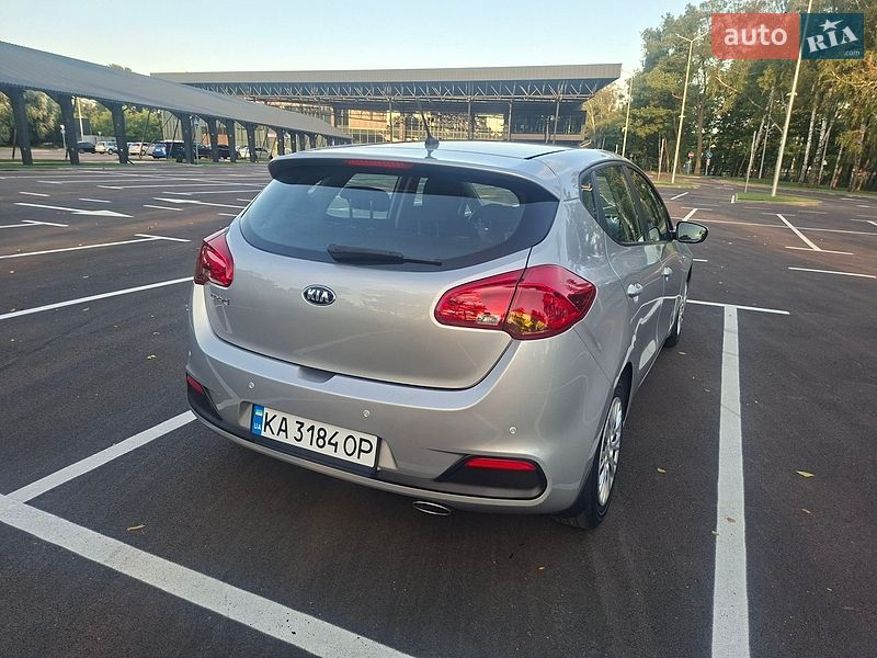 Хэтчбек Kia Ceed 2013 в Киеве