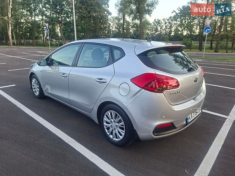 Хэтчбек Kia Ceed 2013 в Киеве