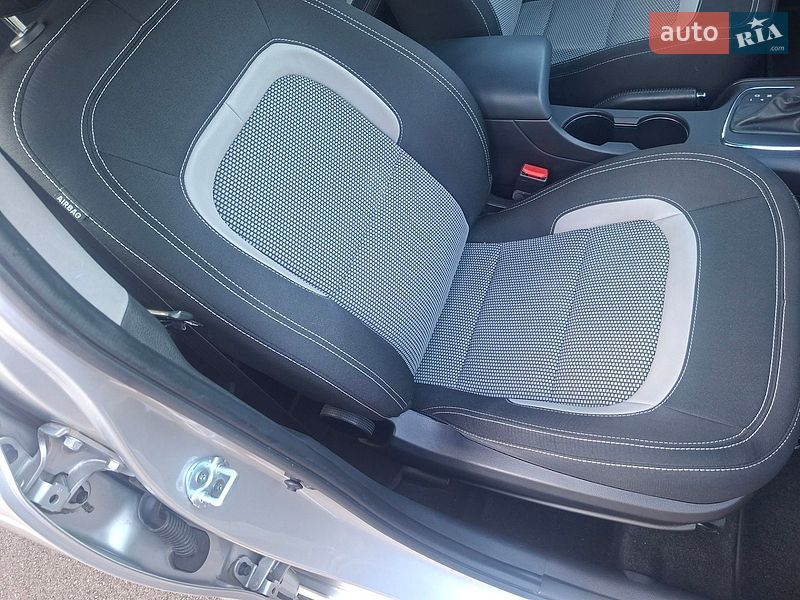 Хэтчбек Kia Ceed 2013 в Киеве