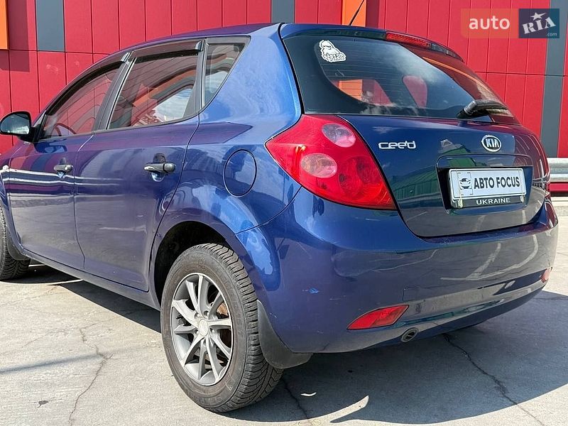 Хетчбек Kia Ceed 2008 в Києві