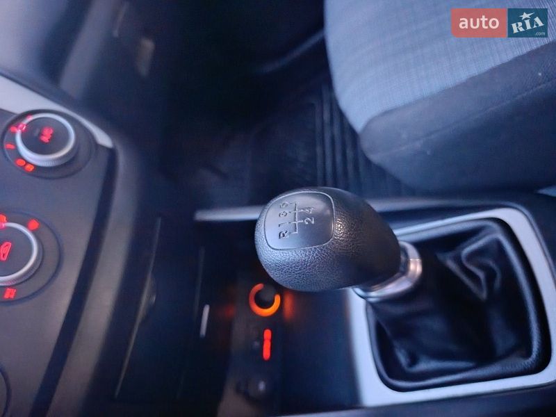 Універсал Kia Ceed 2011 в Луцьку
