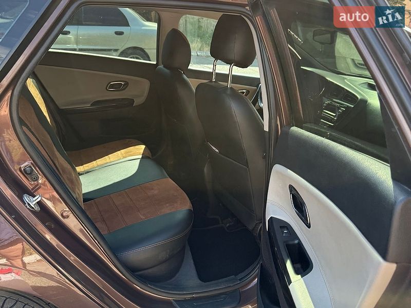 Универсал Kia Ceed 2013 в Белгороде-Днестровском фото 9 Универсал Kia Ceed 2013 в Белгороде-Днестровском