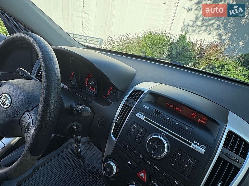 Хетчбек Kia Ceed 2009 в Дніпрі