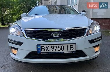 Хетчбек Kia Ceed 2010 в Хмельницькому