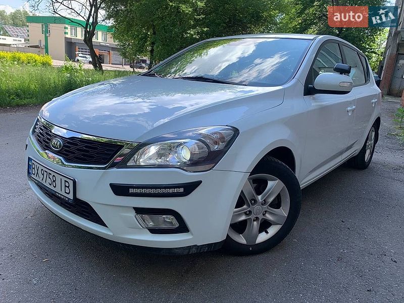 Хетчбек Kia Ceed 2010 в Хмельницькому