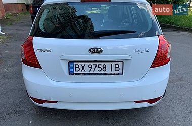Хетчбек Kia Ceed 2010 в Хмельницькому