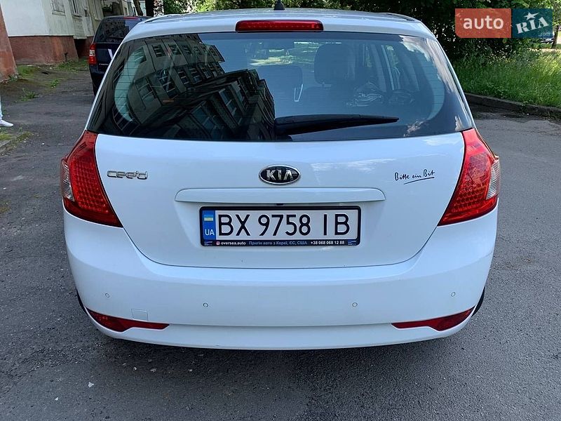 Хетчбек Kia Ceed 2010 в Хмельницькому