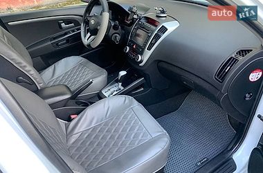 Хетчбек Kia Ceed 2010 в Хмельницькому