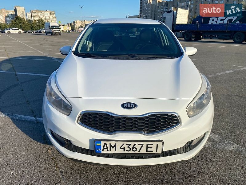 Хетчбек Kia Ceed 2013 в Києві