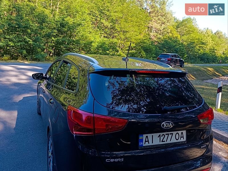 Универсал Kia Ceed 2015 в Коростене