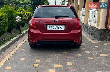 Хетчбек Kia Ceed 2010 в Чемерівцях