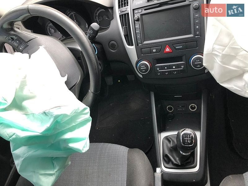Универсал Kia Ceed 2009 в Киеве