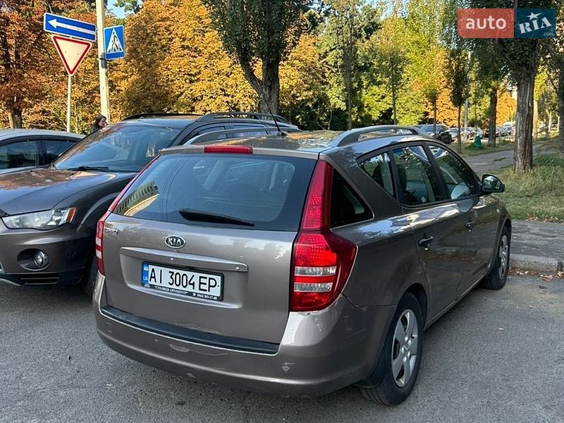 Универсал Kia Ceed 2009 в Киеве