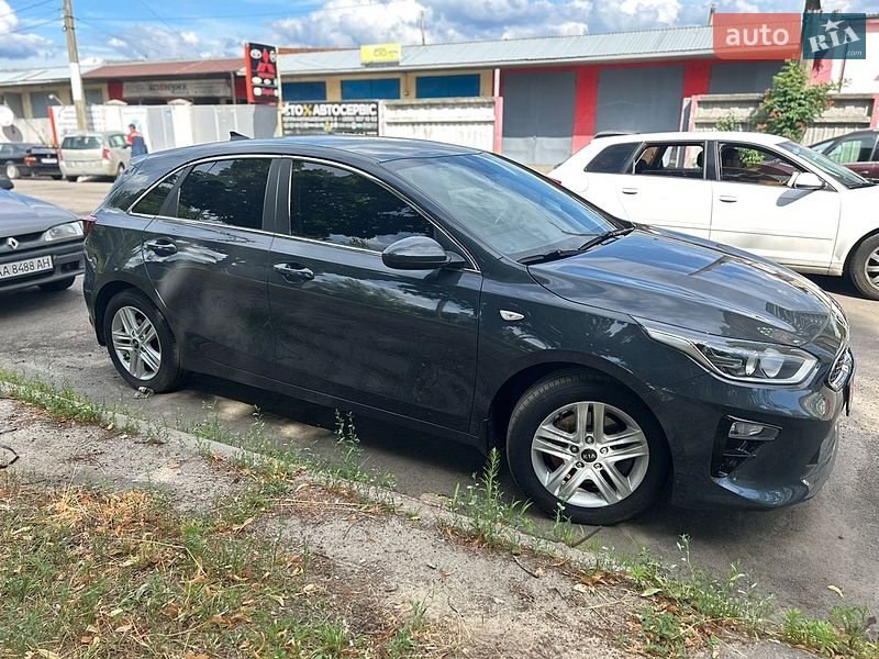 Хэтчбек Kia Ceed 2020 в Киеве