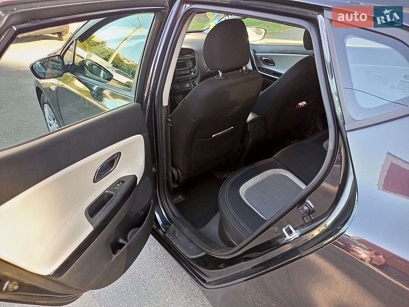 Хетчбек Kia Ceed 2013 в Харкові