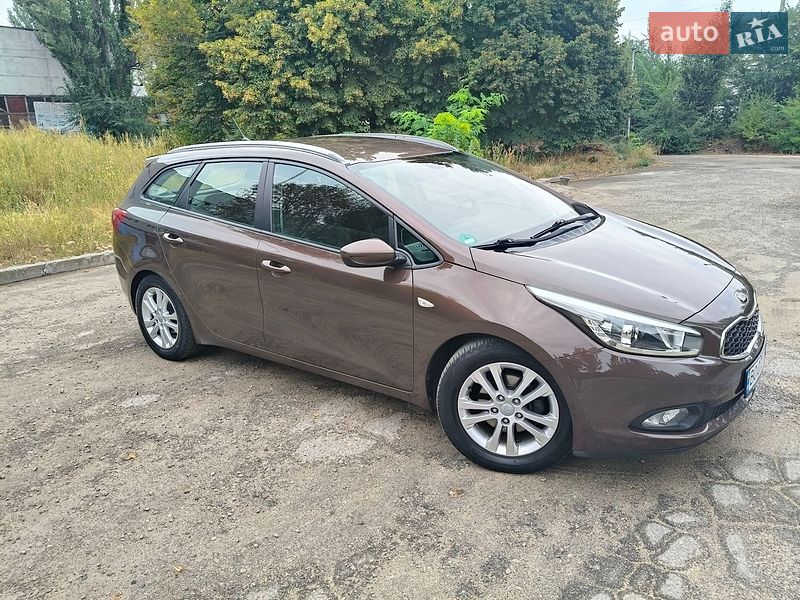 Універсал Kia Ceed 2012 в Запоріжжі