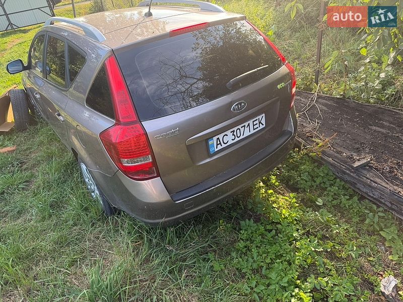 Универсал Kia Ceed 2010 в Ковеле