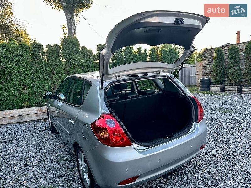 Хетчбек Kia Ceed 2007 в Полтаві