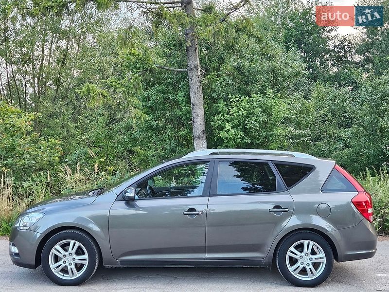 Универсал Kia Ceed 2009 в Дрогобыче