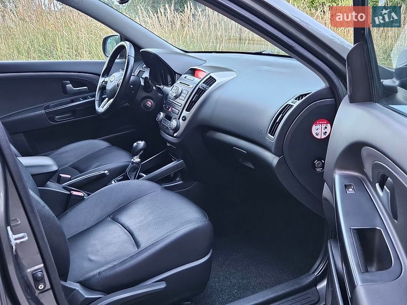 Универсал Kia Ceed 2009 в Дрогобыче