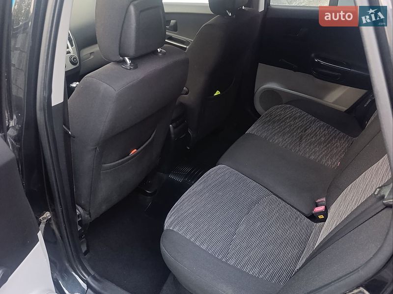Универсал Kia Ceed 2009 в Ровно