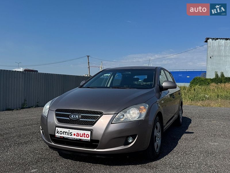 Хэтчбек Kia Ceed 2008 в Виннице