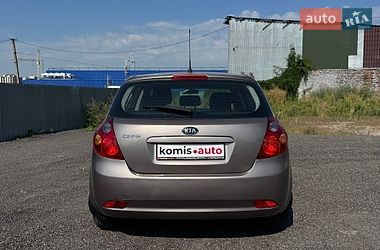 Хэтчбек Kia Ceed 2008 в Виннице