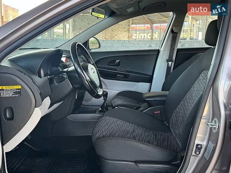 Хэтчбек Kia Ceed 2008 в Виннице