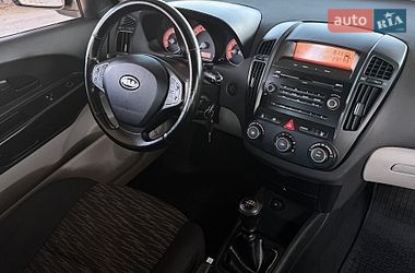 Хэтчбек Kia Ceed 2008 в Виннице