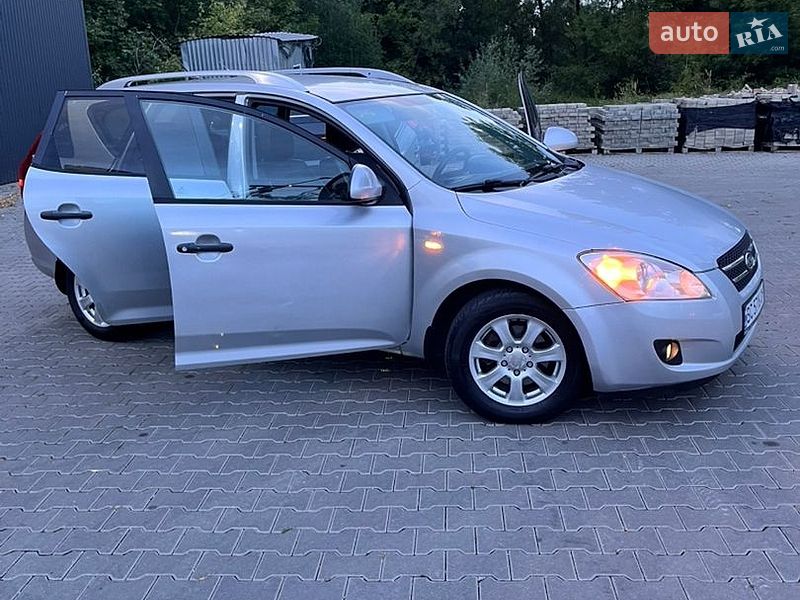 Универсал Kia Ceed 2009 в Дрогобыче
