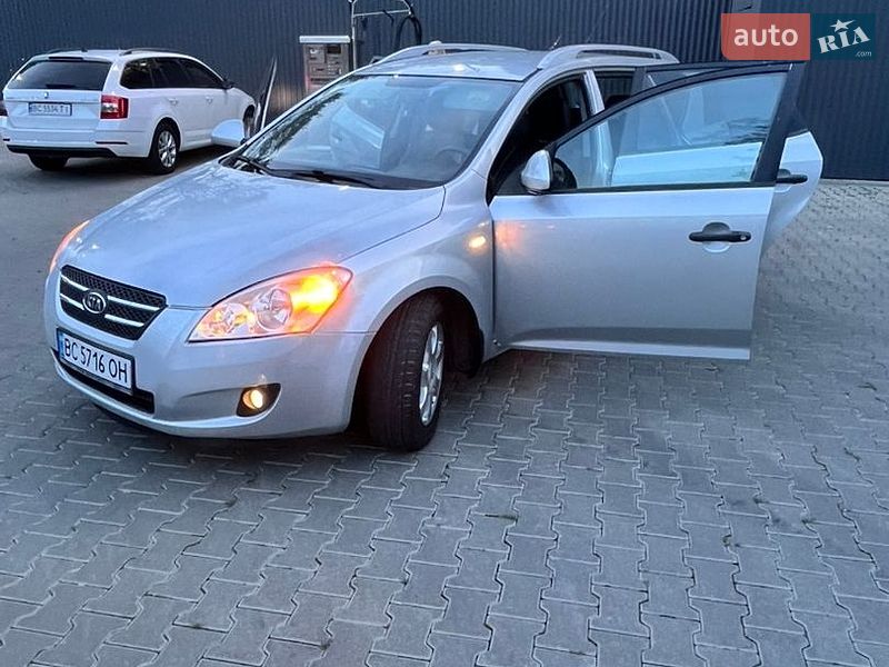 Универсал Kia Ceed 2009 в Дрогобыче