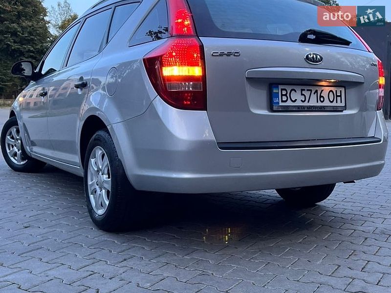 Универсал Kia Ceed 2009 в Дрогобыче