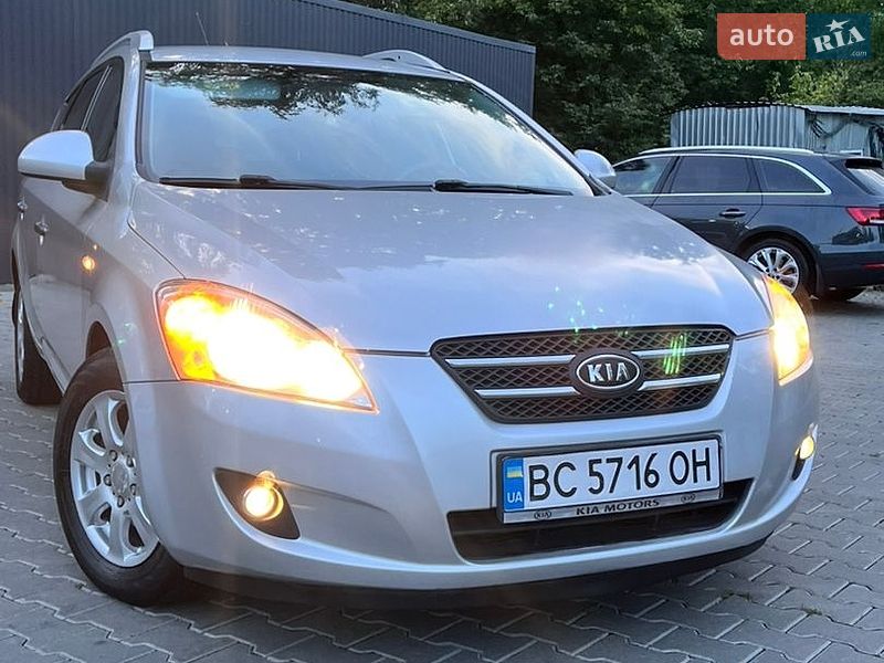 Универсал Kia Ceed 2009 в Дрогобыче