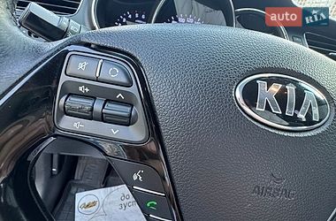 Хетчбек Kia Ceed 2015 в Києві фото 27 Хетчбек Kia Ceed 2015 в Києві
