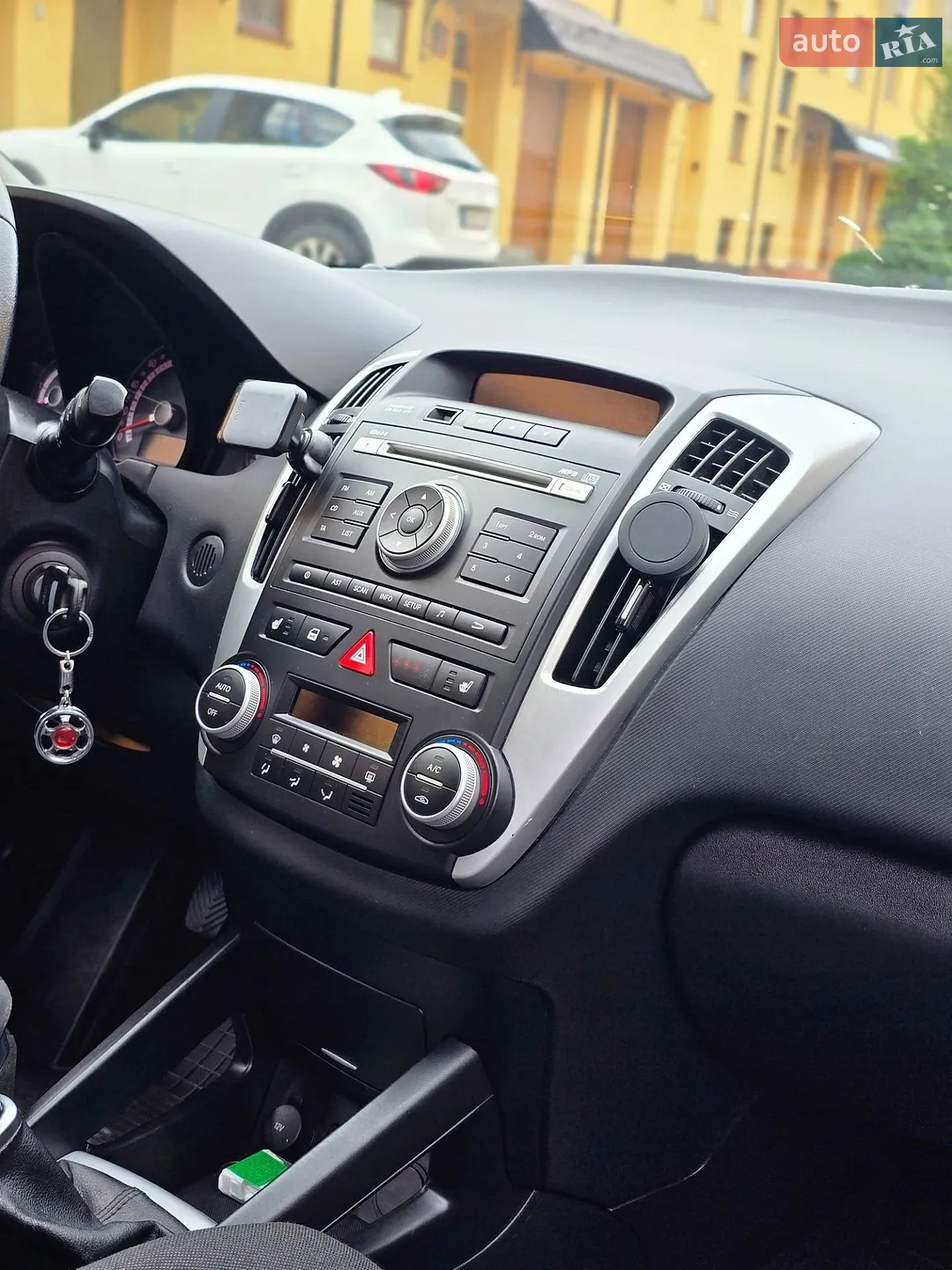 2010 Kia Cee'd - мініатюра 9