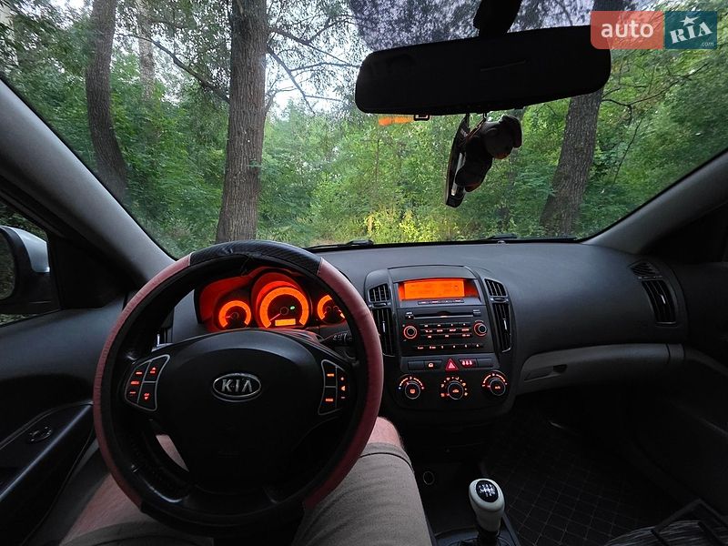 Универсал Kia Ceed 2008 в Киеве