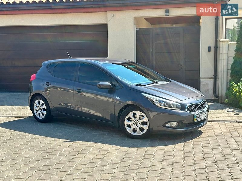 Хетчбек Kia Ceed 2014 в Одесі