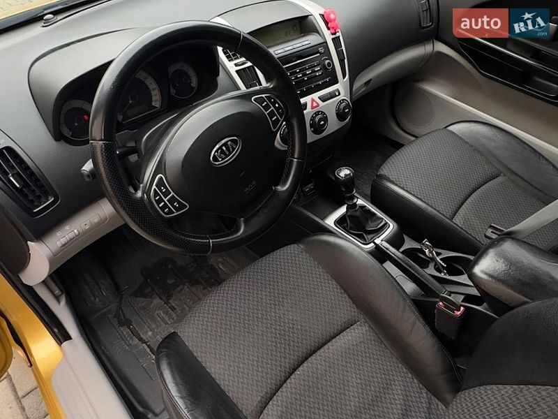 Хэтчбек Kia Ceed 2007 в Харькове