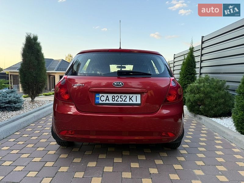 Хэтчбек Kia Ceed 2007 в Черкассах