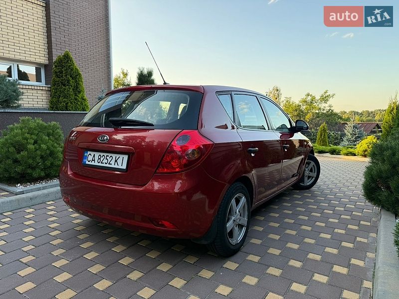 Хэтчбек Kia Ceed 2007 в Черкассах
