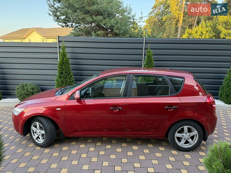 Хэтчбек Kia Ceed 2007 в Черкассах