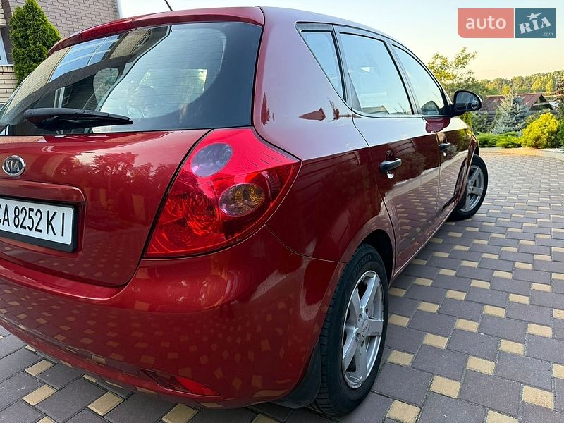 Хэтчбек Kia Ceed 2007 в Черкассах