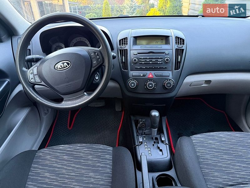 Хэтчбек Kia Ceed 2007 в Черкассах