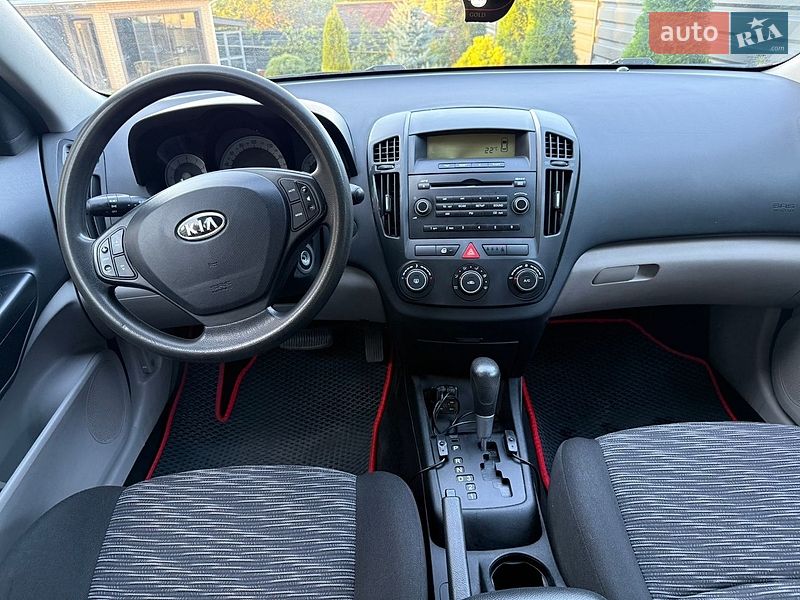 Хэтчбек Kia Ceed 2007 в Черкассах