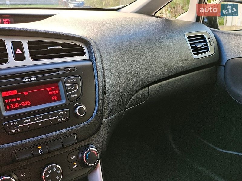 Хэтчбек Kia Ceed 2012 в Радивилове фото 12 Хэтчбек Kia Ceed 2012 в Радивилове