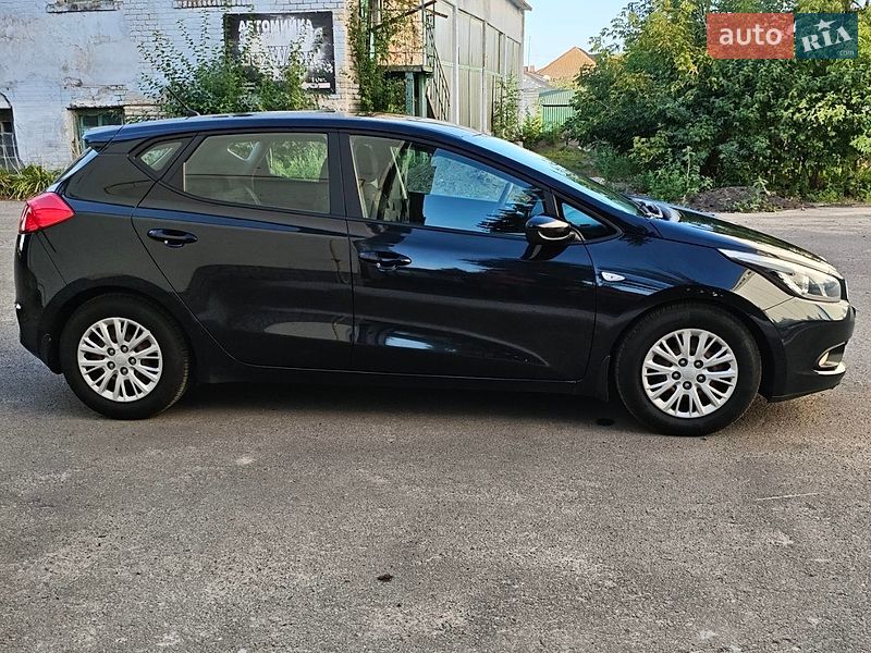 Хэтчбек Kia Ceed 2012 в Радивилове фото 4 Хэтчбек Kia Ceed 2012 в Радивилове