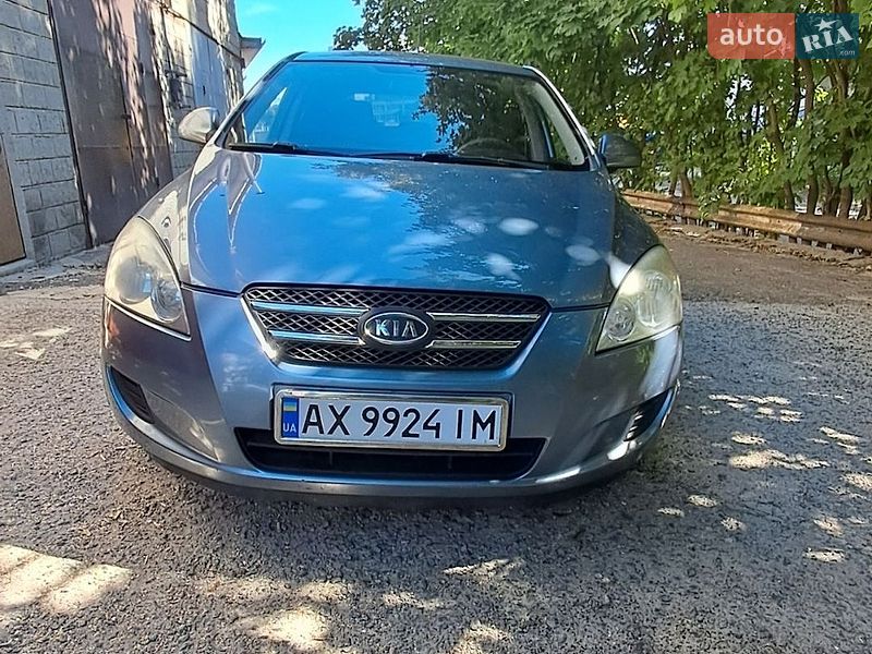 Хэтчбек Kia Ceed 2008 в Харькове