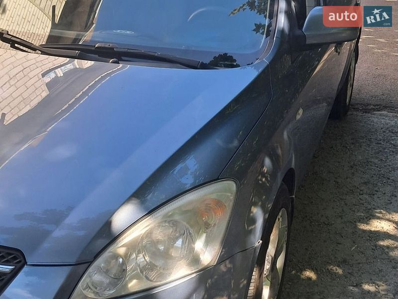 Хэтчбек Kia Ceed 2008 в Харькове