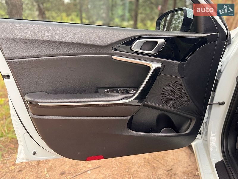 Универсал Kia Ceed 2019 в Львове
