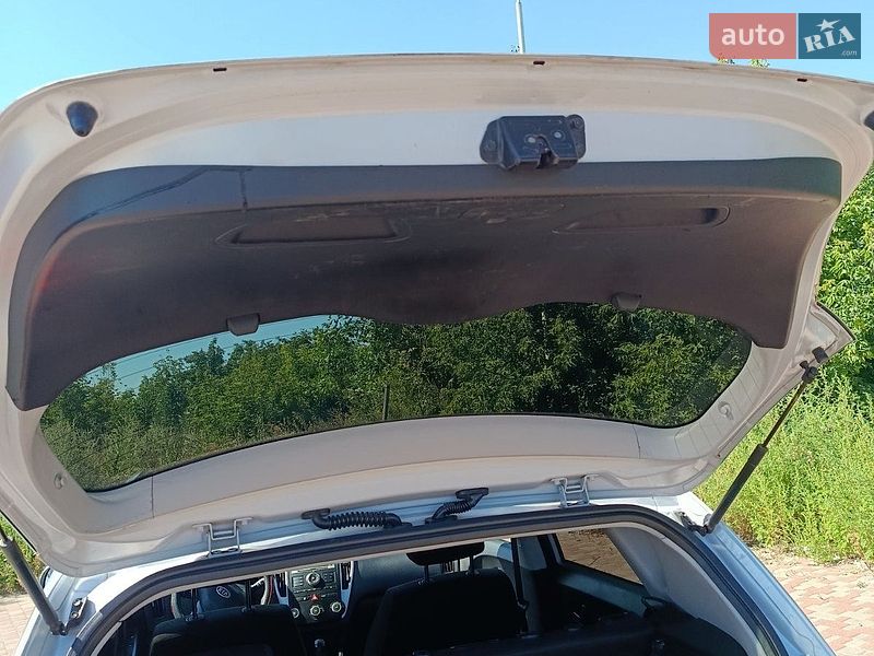 Хетчбек Kia Ceed 2009 в Решетилівці